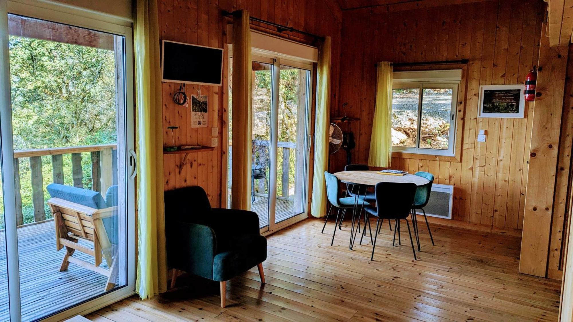 Cabanes Et Lodges Du Belvedere Serrieres-sur-Ain Exteriör bild