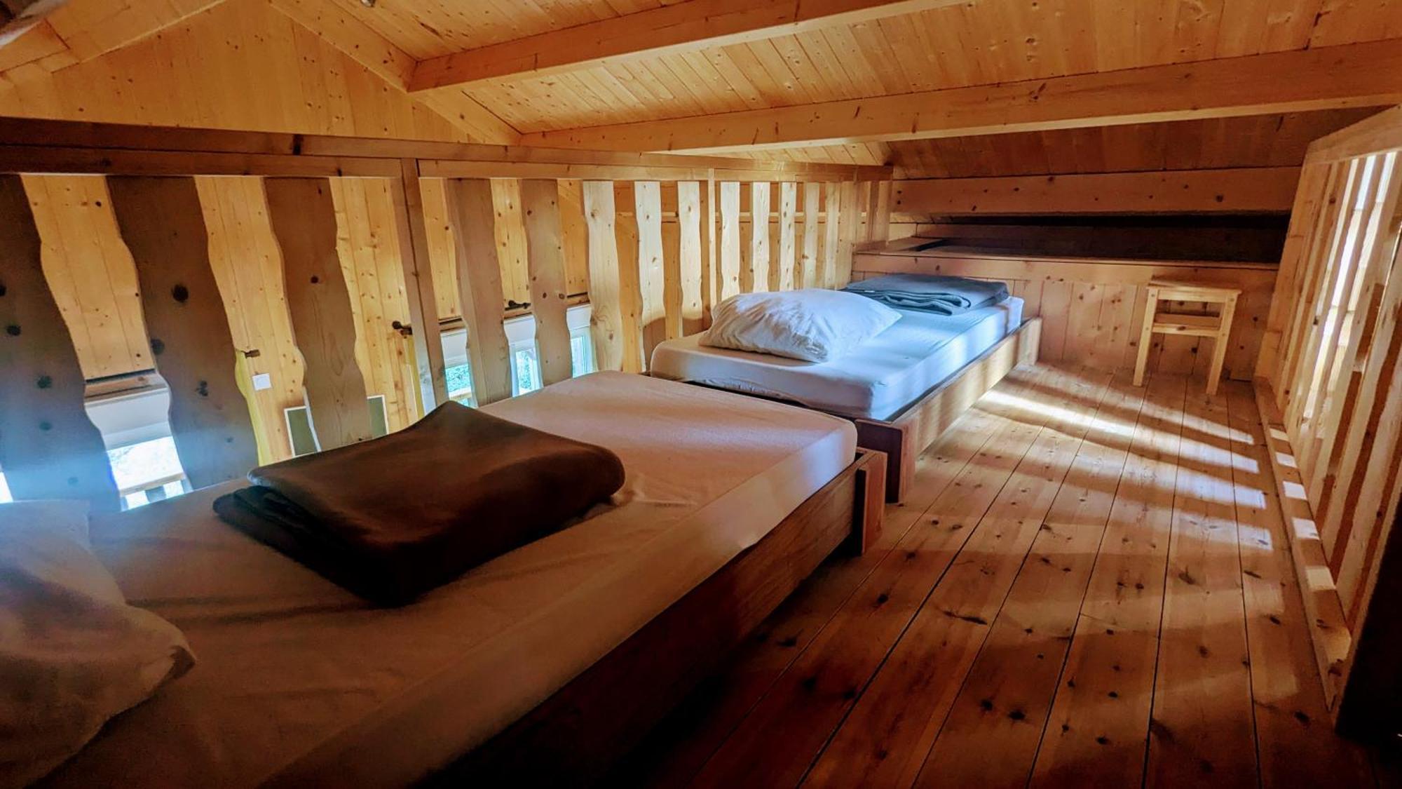 Cabanes Et Lodges Du Belvedere Serrieres-sur-Ain Exteriör bild