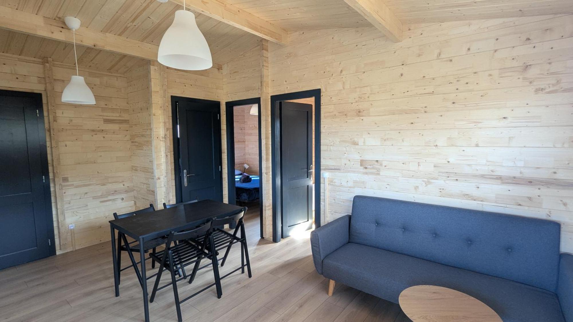 Cabanes Et Lodges Du Belvedere Serrieres-sur-Ain Exteriör bild